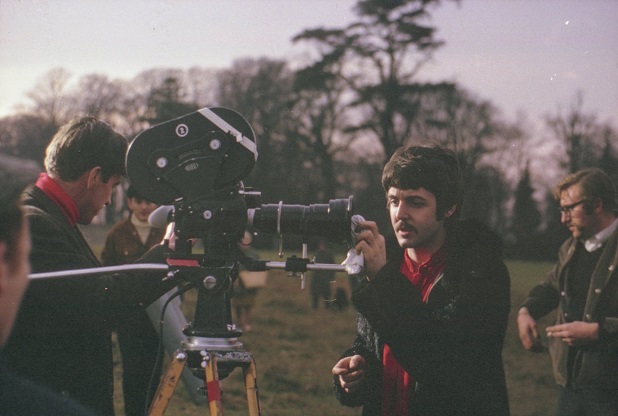 003572 – Paul McCartney filming in Knole Park, Sevenoaks 7th February 1967